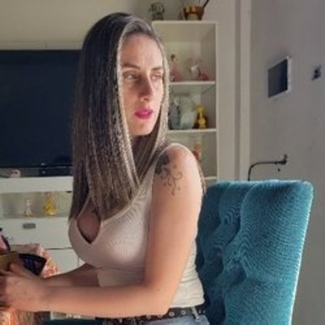 Foto di nudo di fuga di OnlyFans di Yesica Hualpa