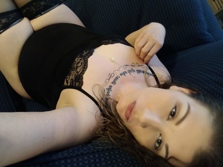 Foto di nudo di fuga di OnlyFans di The Lady Rain