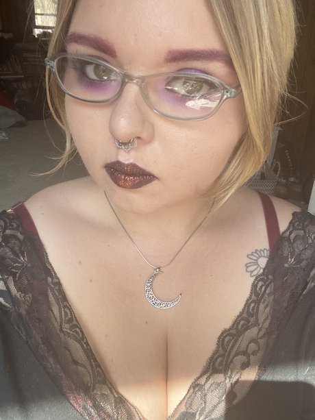 Foto di nudo di fuga di OnlyFans di The Heirothot Vip