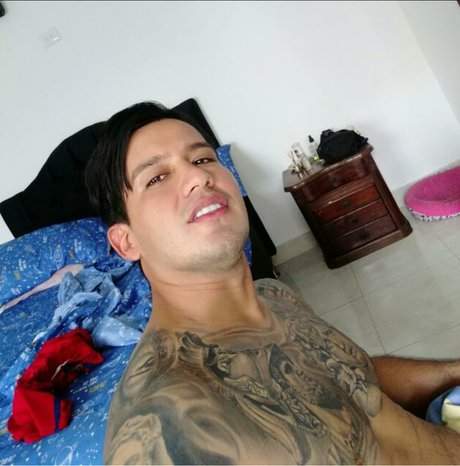 Foto di nudo di fuga di OnlyFans di Yair E