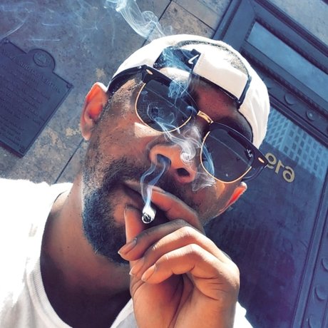 Foto di nudo di fuga di OnlyFans di The General