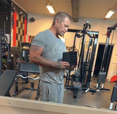 Foto di nudo di fuga di OnlyFans di Olsern