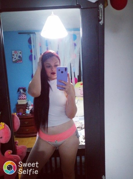 Foto di nudo di fuga di OnlyFans di Estefa