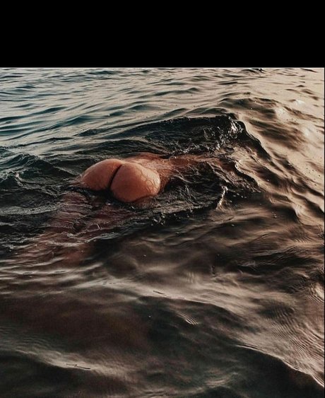 Foto di nudo di fuga di OnlyFans di Musa