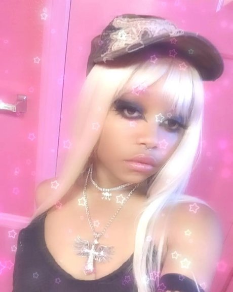 Foto di nudo di fuga di OnlyFans di Mimi