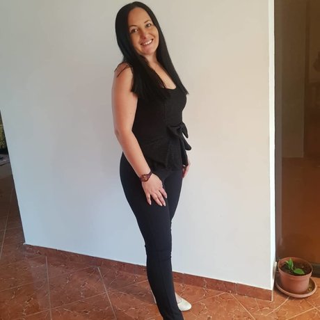 Foto di nudo di fuga di OnlyFans di Teodora