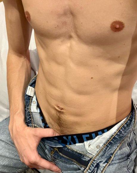 Foto di nudo di fuga di OnlyFans di Will