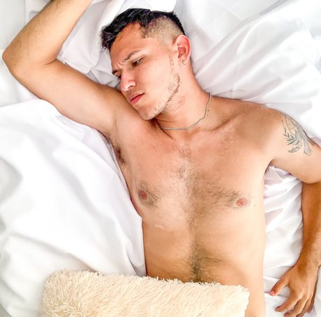 Foto di nudo di fuga di OnlyFans di Teyodc