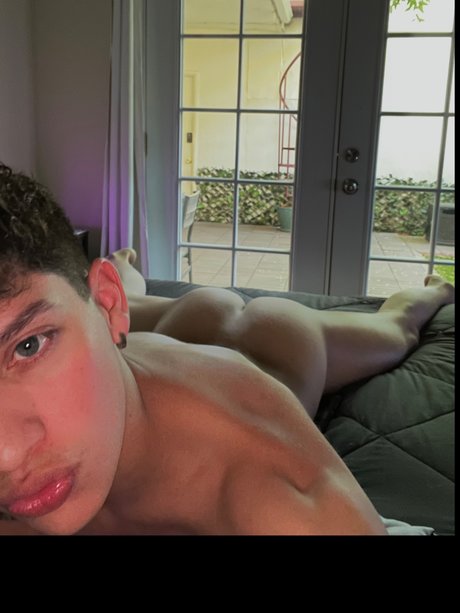 Foto di nudo di fuga di OnlyFans di Ayden Rey