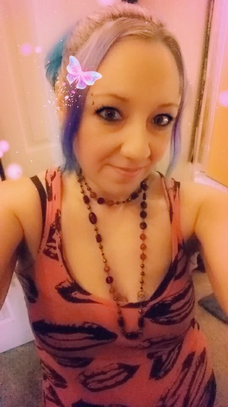 Foto di nudo di fuga di OnlyFans di Stephanie Crowe
