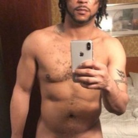 Foto di nudo di fuga di OnlyFans di Habeel Paion
