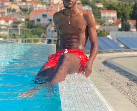 Foto di nudo di fuga di OnlyFans di D 