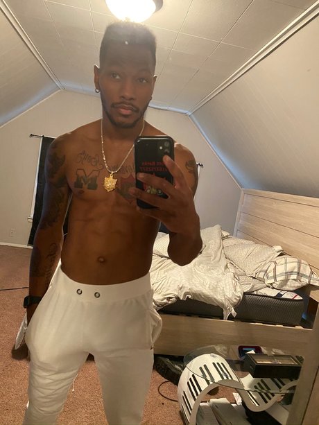 Foto di nudo di fuga di OnlyFans di Dr Headhog