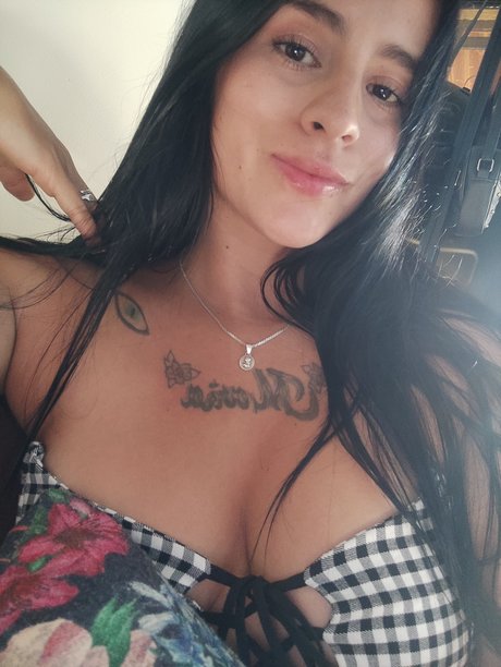 Foto di nudo di fuga di OnlyFans di Paola