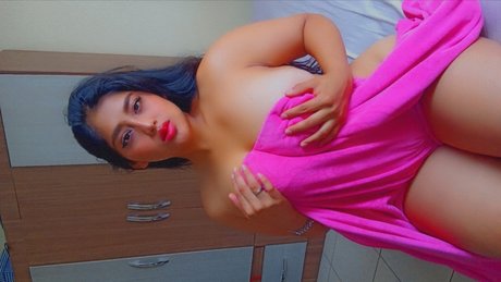 Foto di nudo di fuga di OnlyFans di 110219