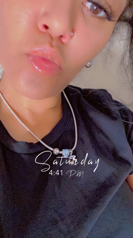 Foto di nudo di fuga di OnlyFans di Mshoneydip