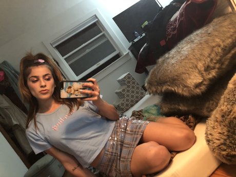 Foto di nudo di fuga di OnlyFans di Layla