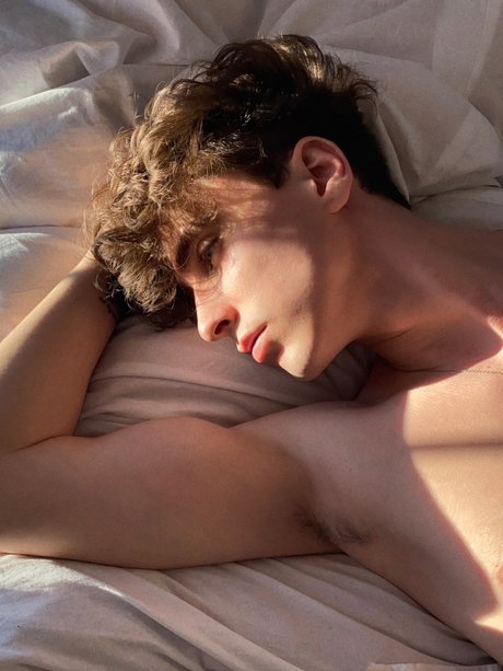 Foto di nudo di fuga di OnlyFans di Zachary Lodge