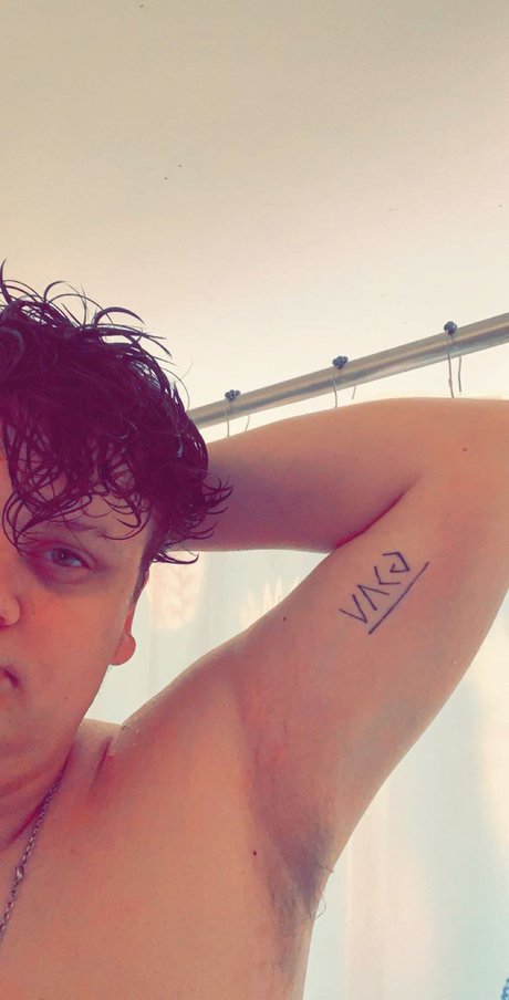 Foto di nudo di fuga di OnlyFans di Zach