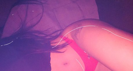 Foto di nudo di fuga di OnlyFans di Zarasa 