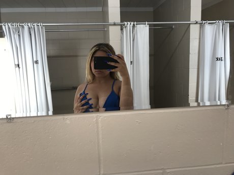 Foto di nudo di fuga di OnlyFans di Santana Jam