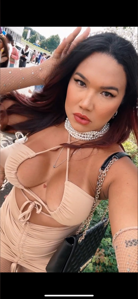 Foto di nudo di fuga di OnlyFans di Cherry Bomb