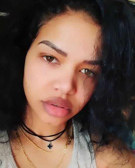 Foto di nudo di fuga di OnlyFans di Tu Diosa Paulino