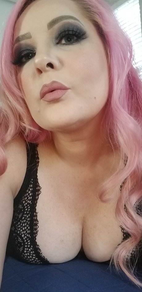 Foto di nudo di fuga di OnlyFans di Trixie Taylor