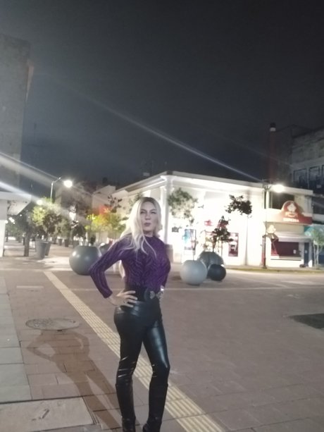 Foto di nudo di fuga di OnlyFans di Ale Cassandra Maya