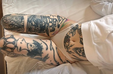 Foto di nudo di fuga di OnlyFans di Mia 