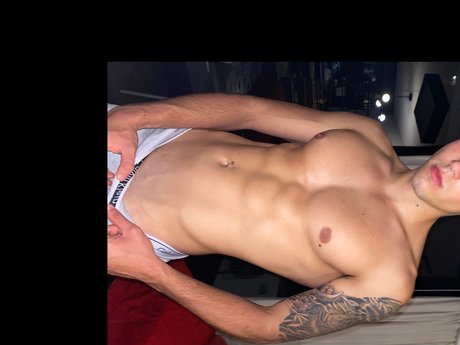 Foto di nudo di fuga di OnlyFans di   