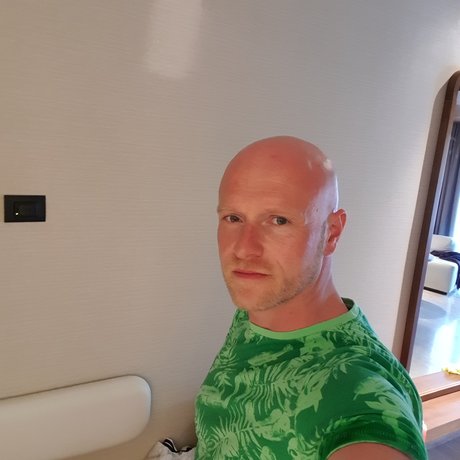 Foto di nudo di fuga di OnlyFans di Twobone