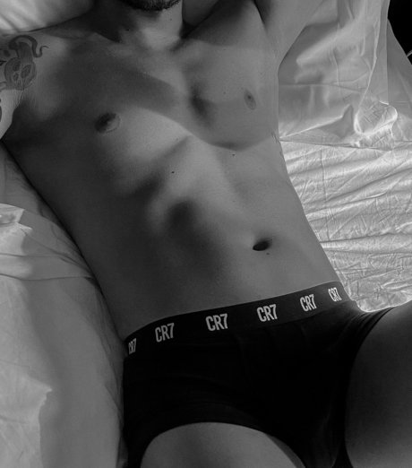 Foto di nudo di fuga di OnlyFans di Truerikrdo