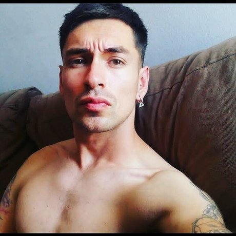 Foto di nudo di fuga di OnlyFans di Tueddie 