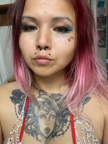 Foto di nudo di fuga di OnlyFans di Luna