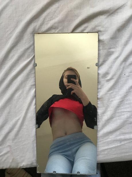 Foto di nudo di fuga di OnlyFans di Trnd