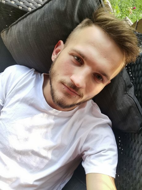 Foto di nudo di fuga di OnlyFans di Ydreadam