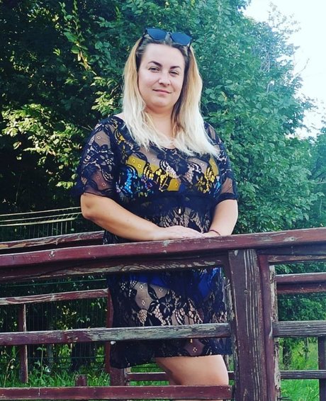 Foto di nudo di fuga di OnlyFans di Yana Happiness