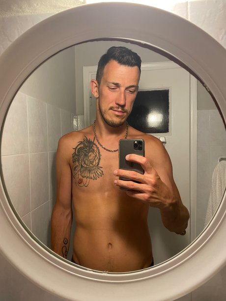 Foto di nudo di fuga di OnlyFans di Tallguy