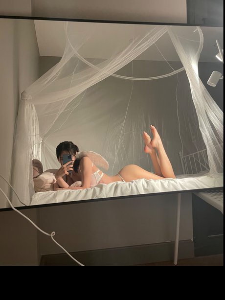 Foto di nudo di fuga di OnlyFans di Alya Vural