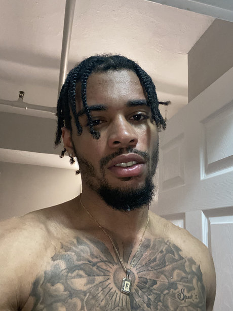 Foto di nudo di fuga di OnlyFans di Freddyisland