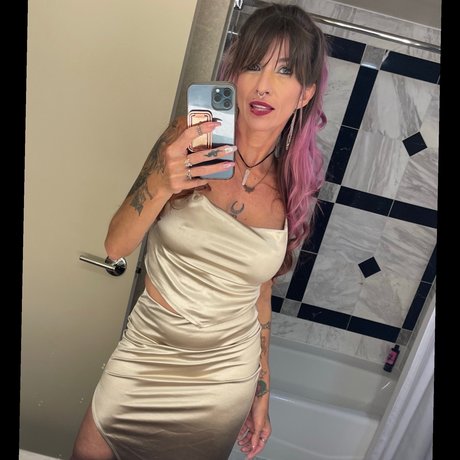 Foto di nudo di fuga di OnlyFans di Zephyranthes
