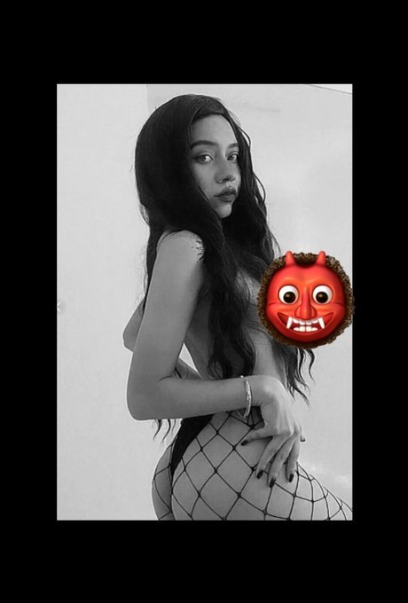 Foto di nudo di fuga di OnlyFans di Lisa