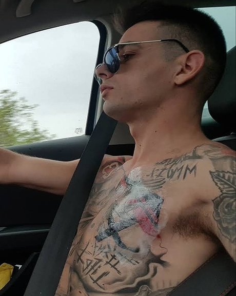 Foto di nudo di fuga di OnlyFans di Ziok