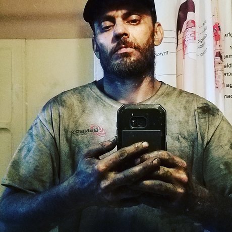 Foto di nudo di fuga di OnlyFans di Headoftheins