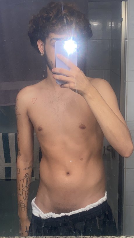 Foto di nudo di fuga di OnlyFans di Hungncbass