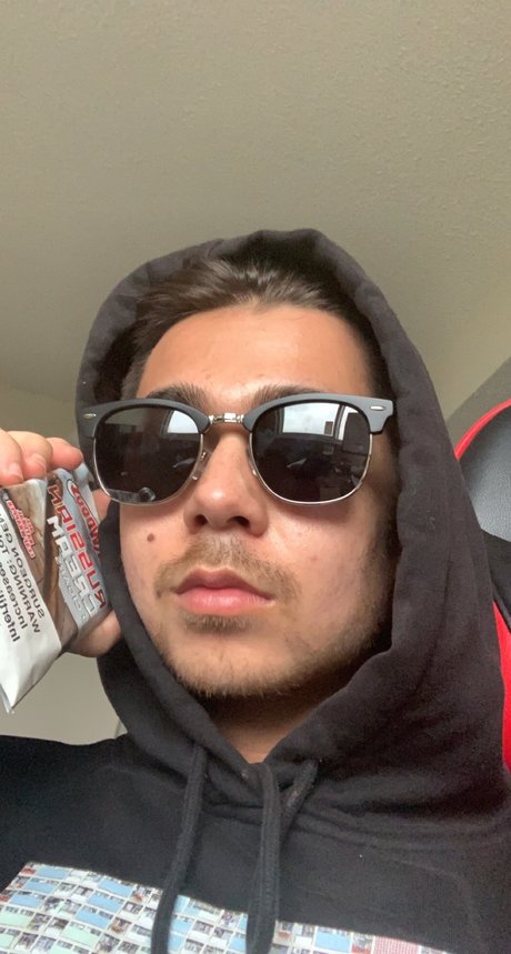 Foto di nudo di fuga di OnlyFans di Xavier Nguyen
