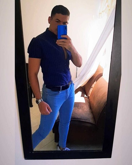 Foto di nudo di fuga di OnlyFans di Owen Joseph