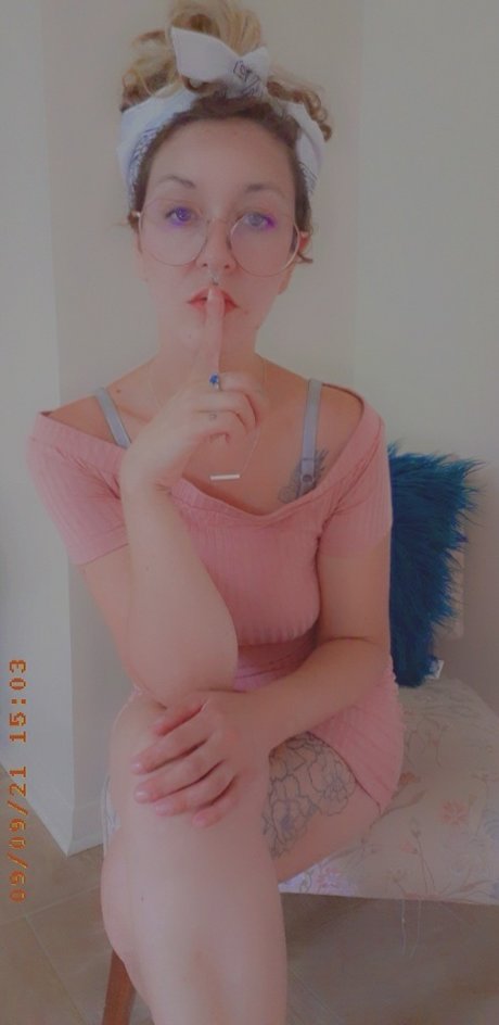 Foto di nudo di fuga di OnlyFans di Zee
