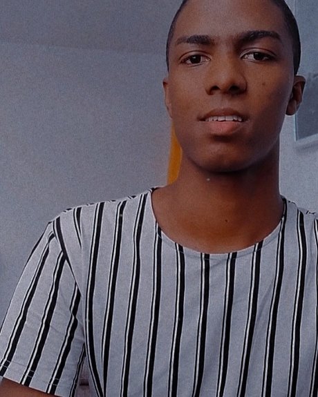 Foto di nudo di fuga di OnlyFans di Alex 